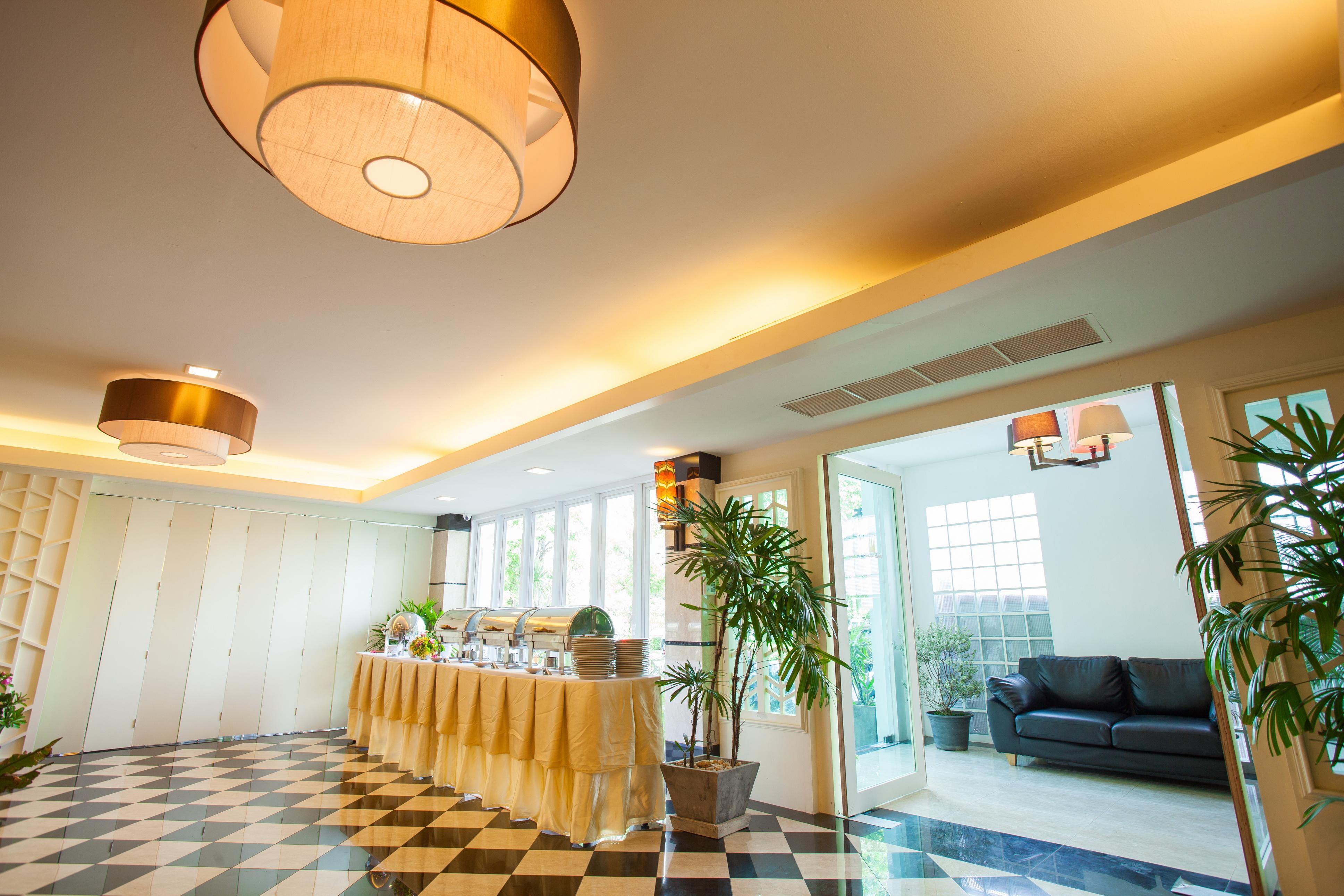Paradise Hotel Udonthani Extérieur photo