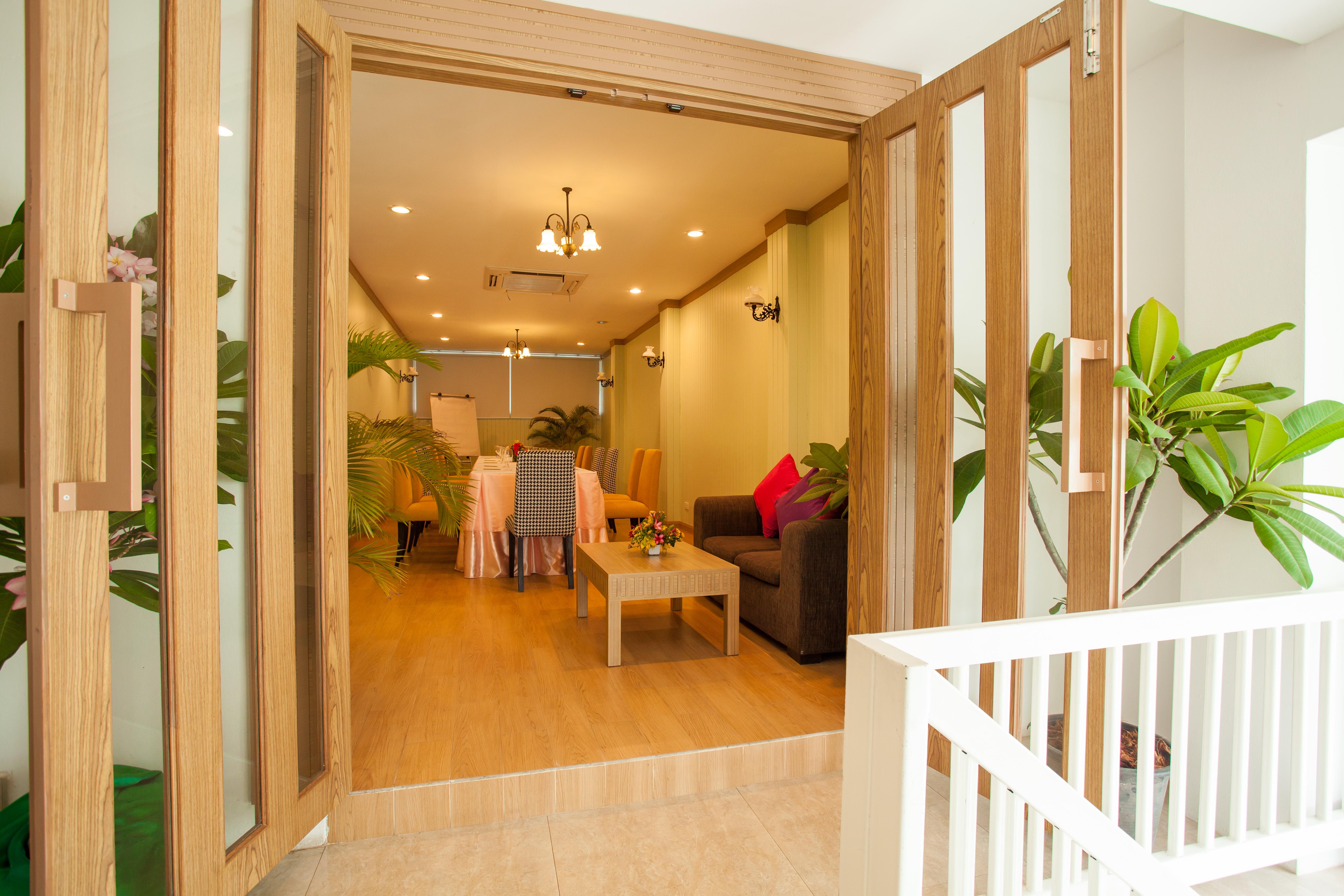 Paradise Hotel Udonthani Extérieur photo
