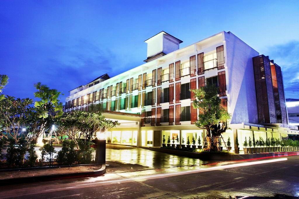 Paradise Hotel Udonthani Extérieur photo